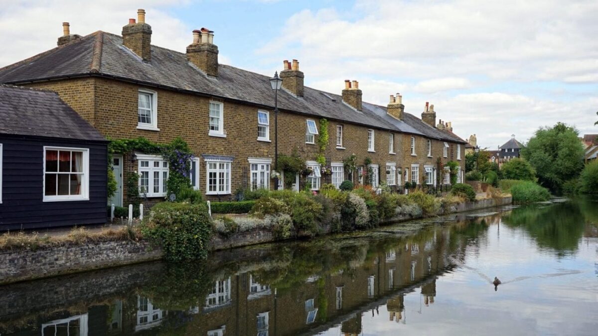 House prices in London:asking prices up on a year ago but still lower than pre-lockdown