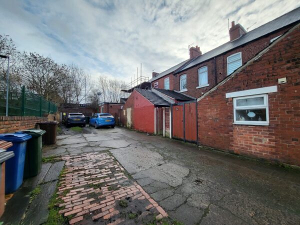Station Road, Thurnscoe, S63