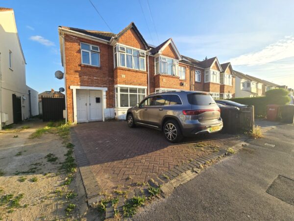 Carlisle Road, Slough, SL1