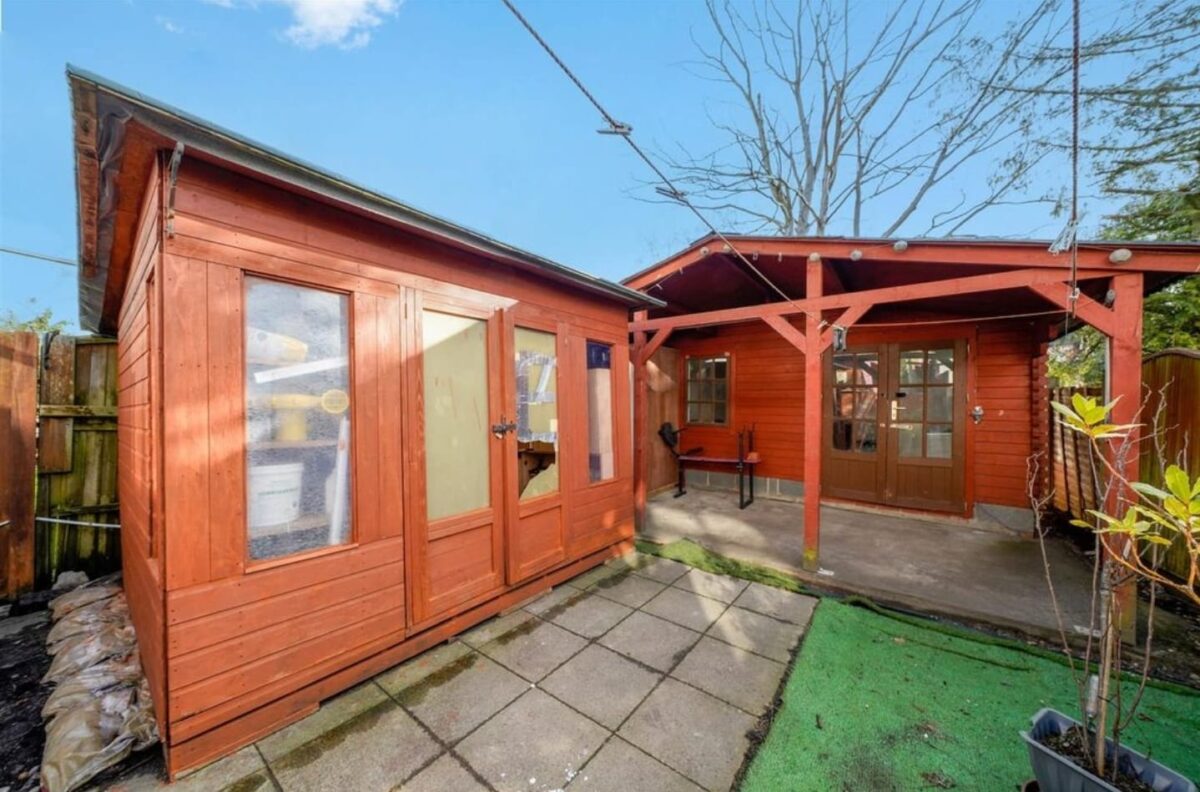 Lennox Gardens, Neasden, London, NW10