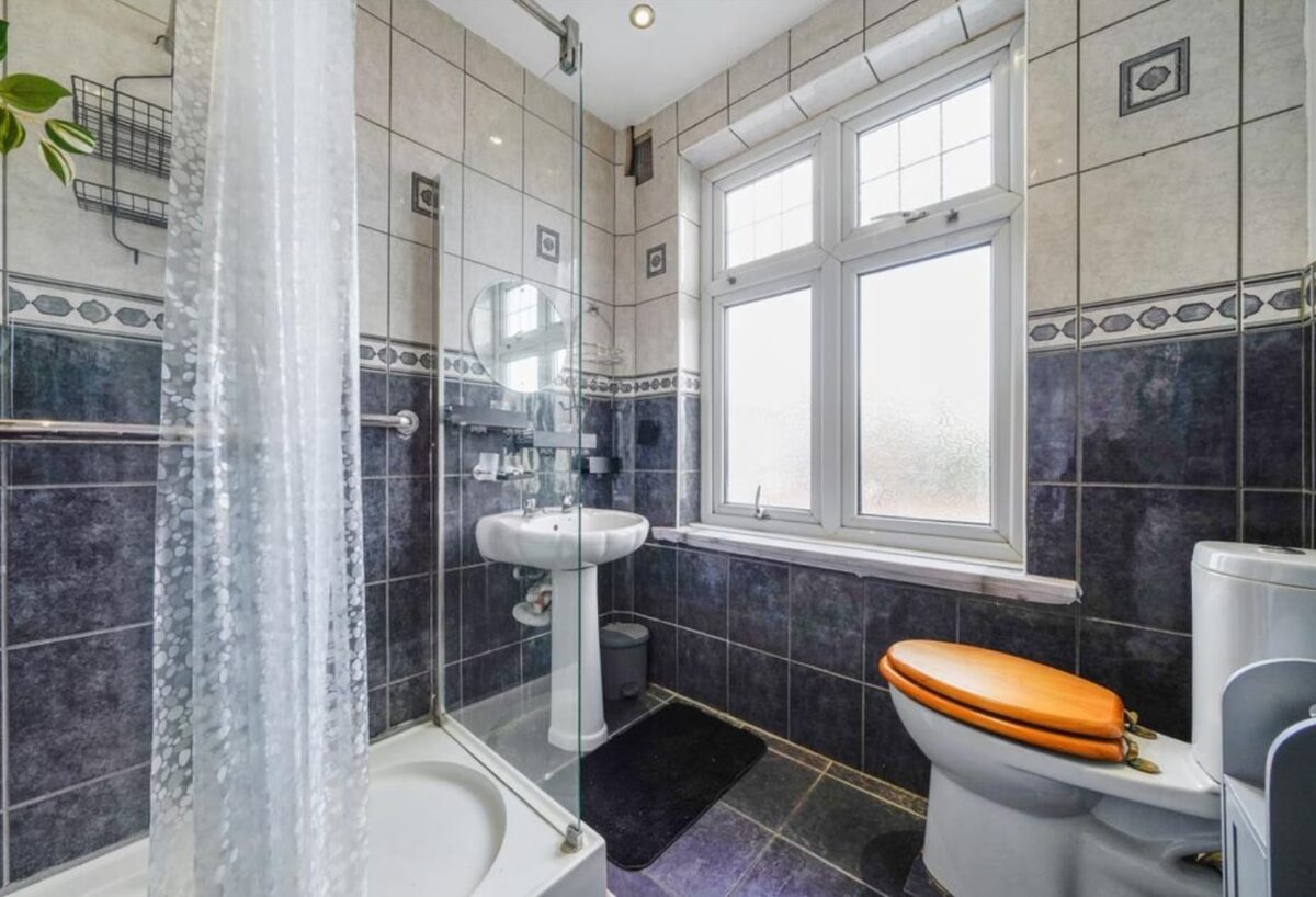 Lennox Gardens, Neasden, London, NW10