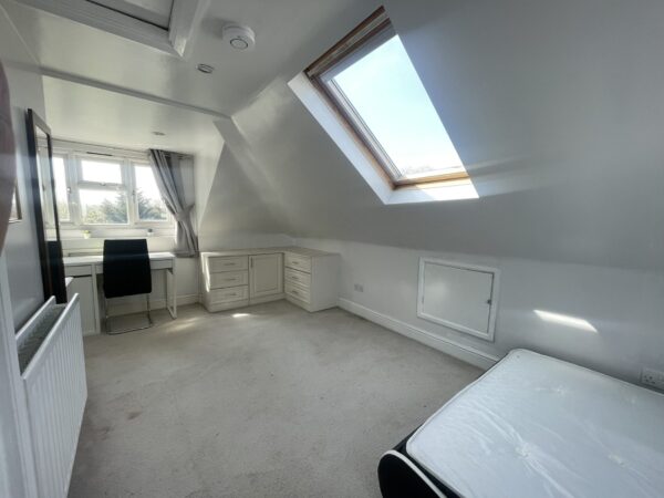 Sidcup Road, LONDON, SE9