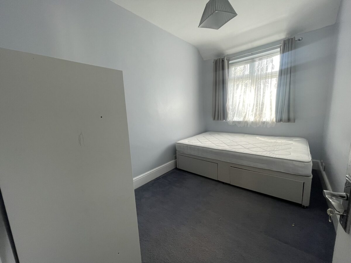 Sidcup Road, LONDON, SE9