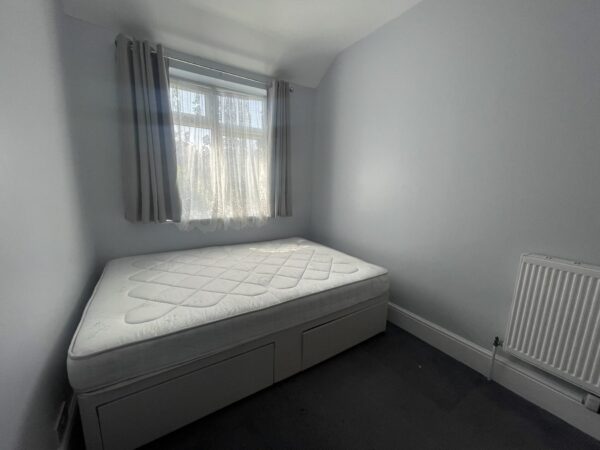 Sidcup Road, LONDON, SE9