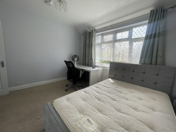 Sidcup Road, LONDON, SE9