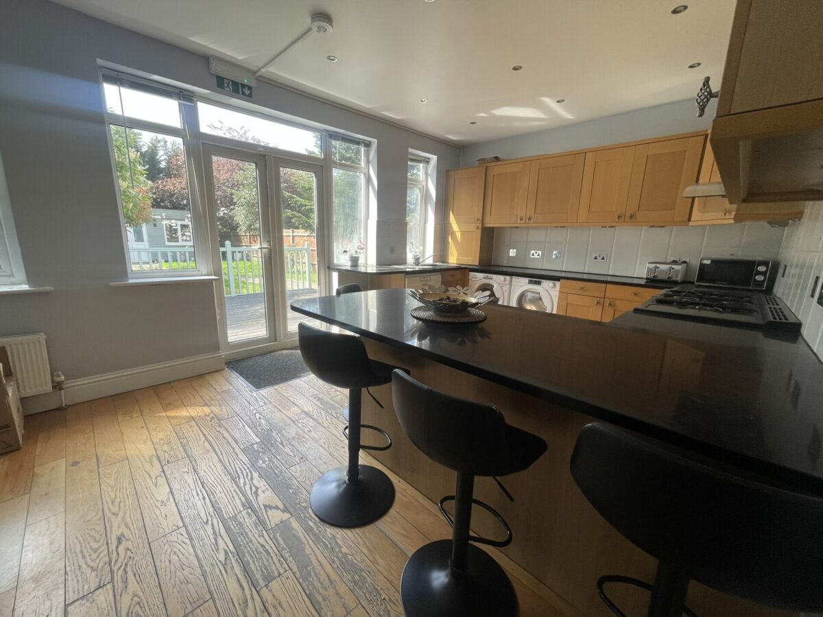 Sidcup Road, LONDON, SE9