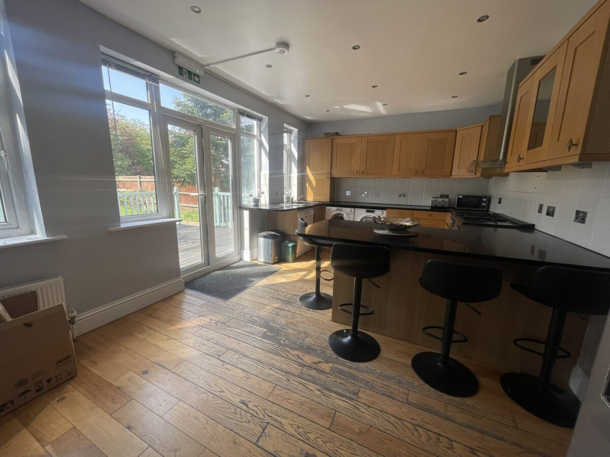 Sidcup Road, LONDON, SE9