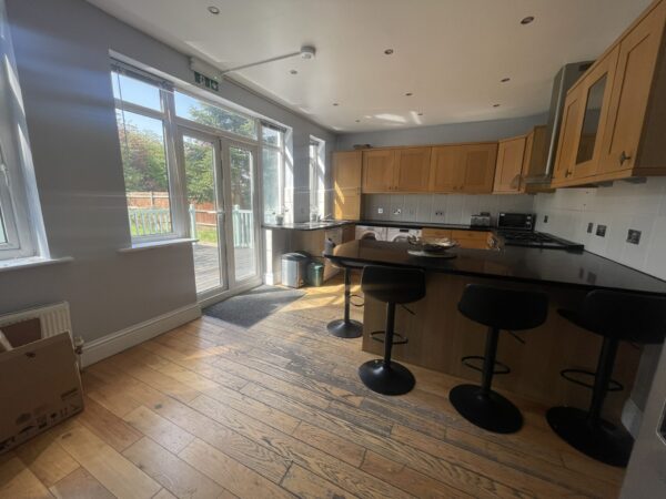 Sidcup Road, LONDON, SE9