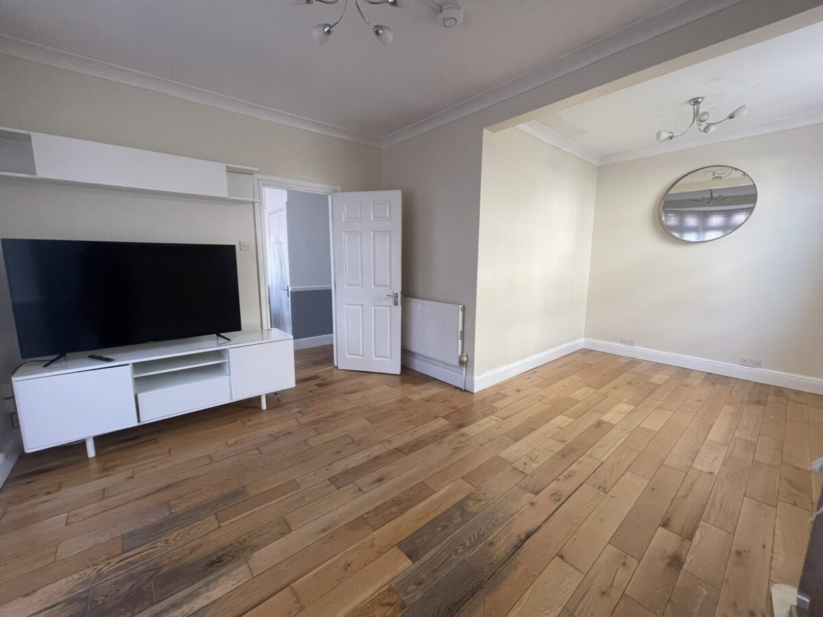 Sidcup Road, LONDON, SE9