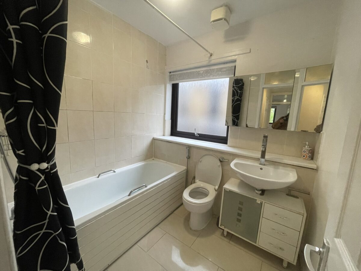 Horseferry Road, LONDON, E14
