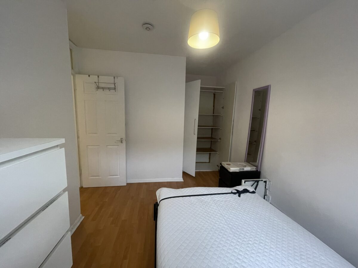 Horseferry Road, LONDON, E14