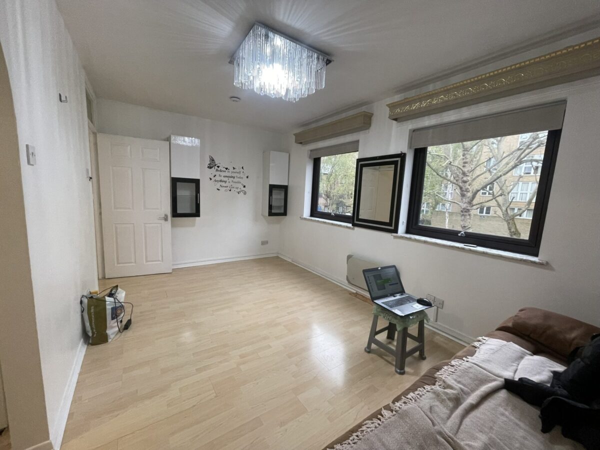 Horseferry Road, LONDON, E14