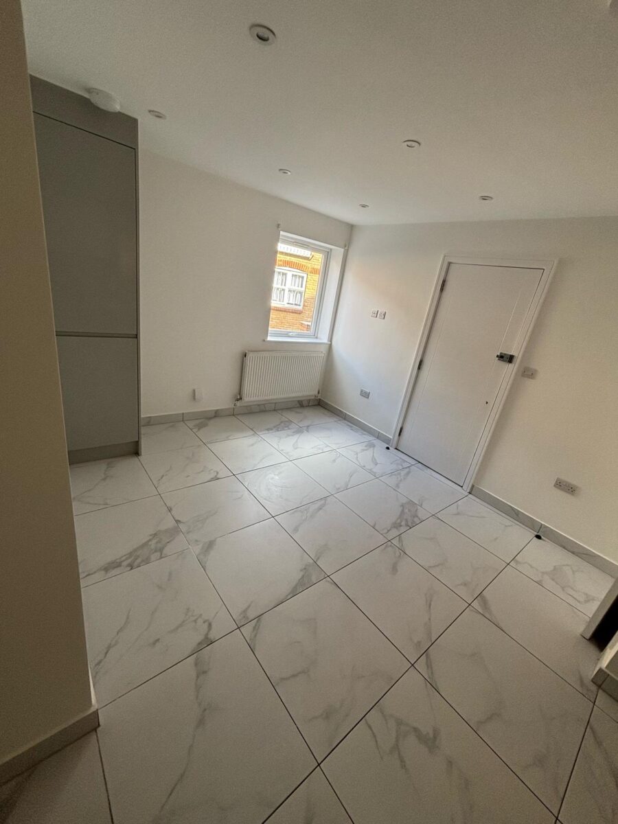 21 High Street, Cheshunt, WALTHAM CROSS, EN8
