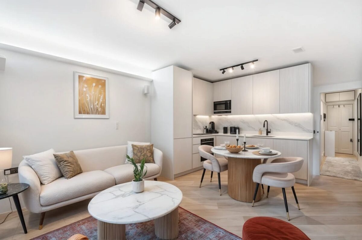 Shepherds House, London, W1K