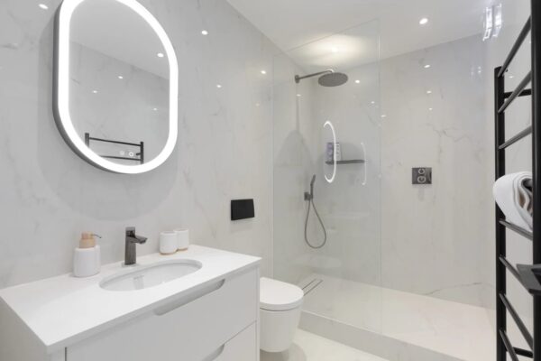 Shepherds House, London, W1K