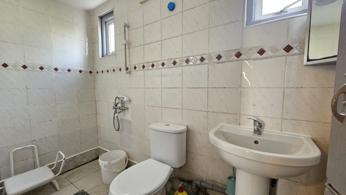 Queens Road, Southall, UB2