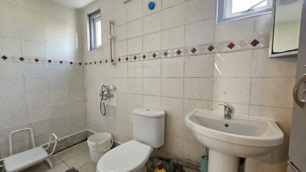 Queens Road, Southall, UB2