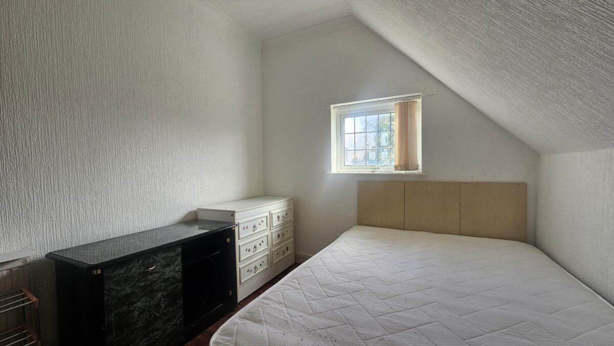 The Glen, Hounslow, Southall UB2