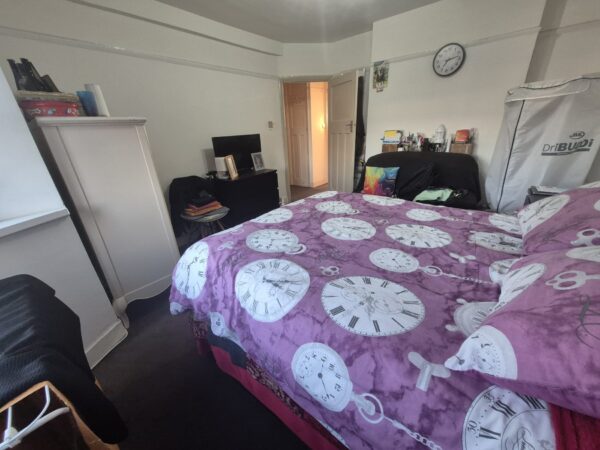 Holmbury Court, Upper Tooting Road, LONDON, SW17