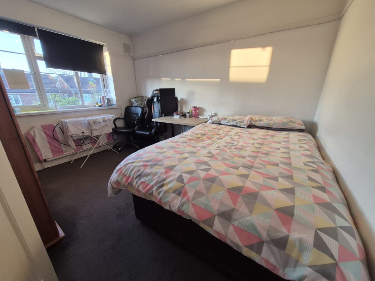 Holmbury Court, Upper Tooting Road, LONDON, SW17