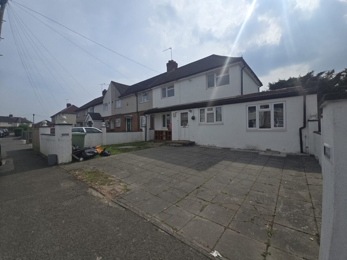 West Road , West Drayton , UB7