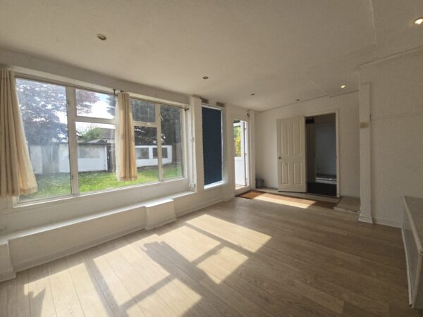 West Road , West Drayton , UB7