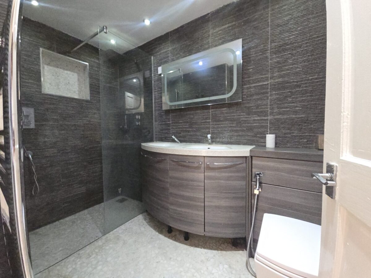 West Road , West Drayton , UB7