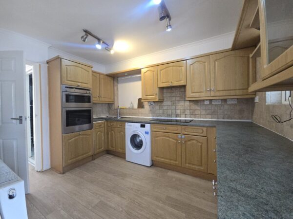 West Road , West Drayton , UB7