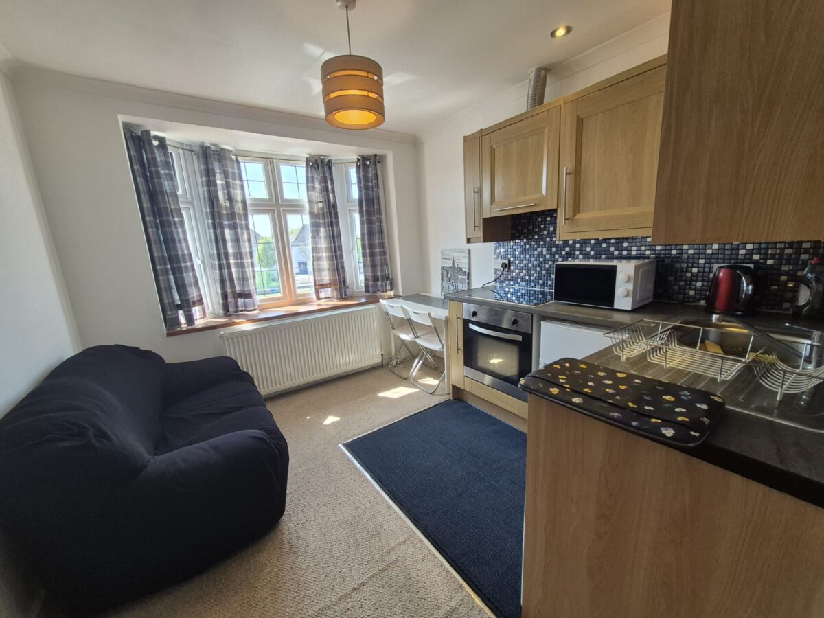 Southend Arterial Road, HORNCHURCH, RM11