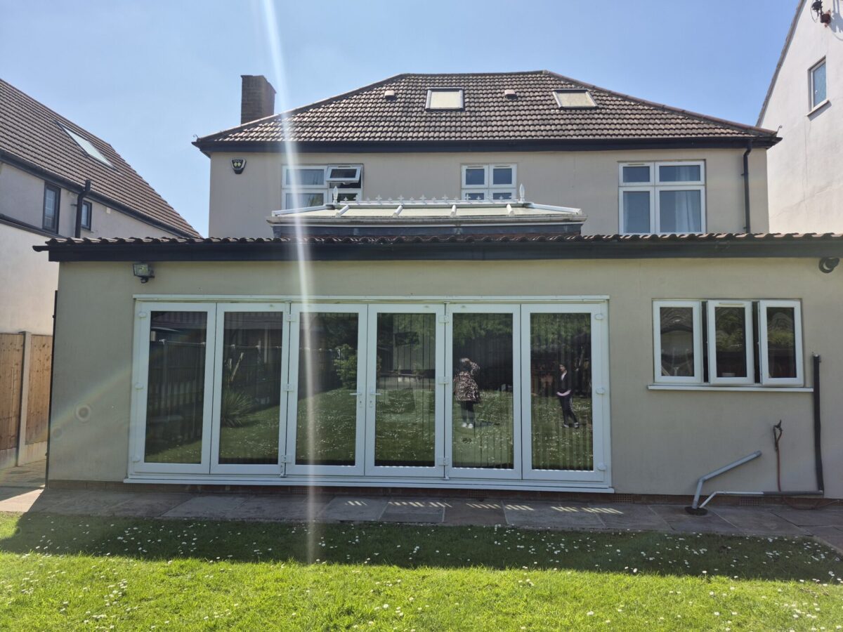 Southend Arterial Road, HORNCHURCH, RM11