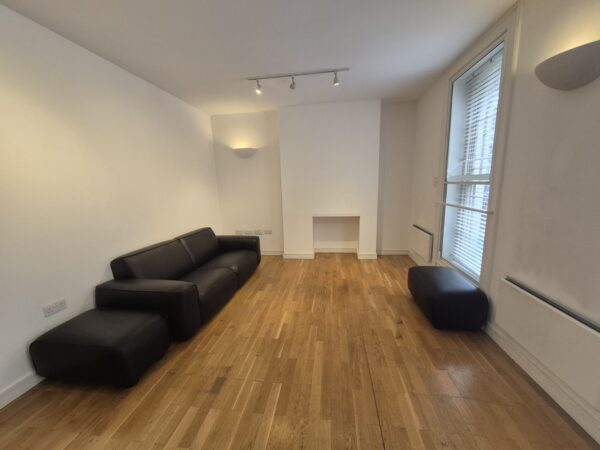 8a York Way, LONDON, N1