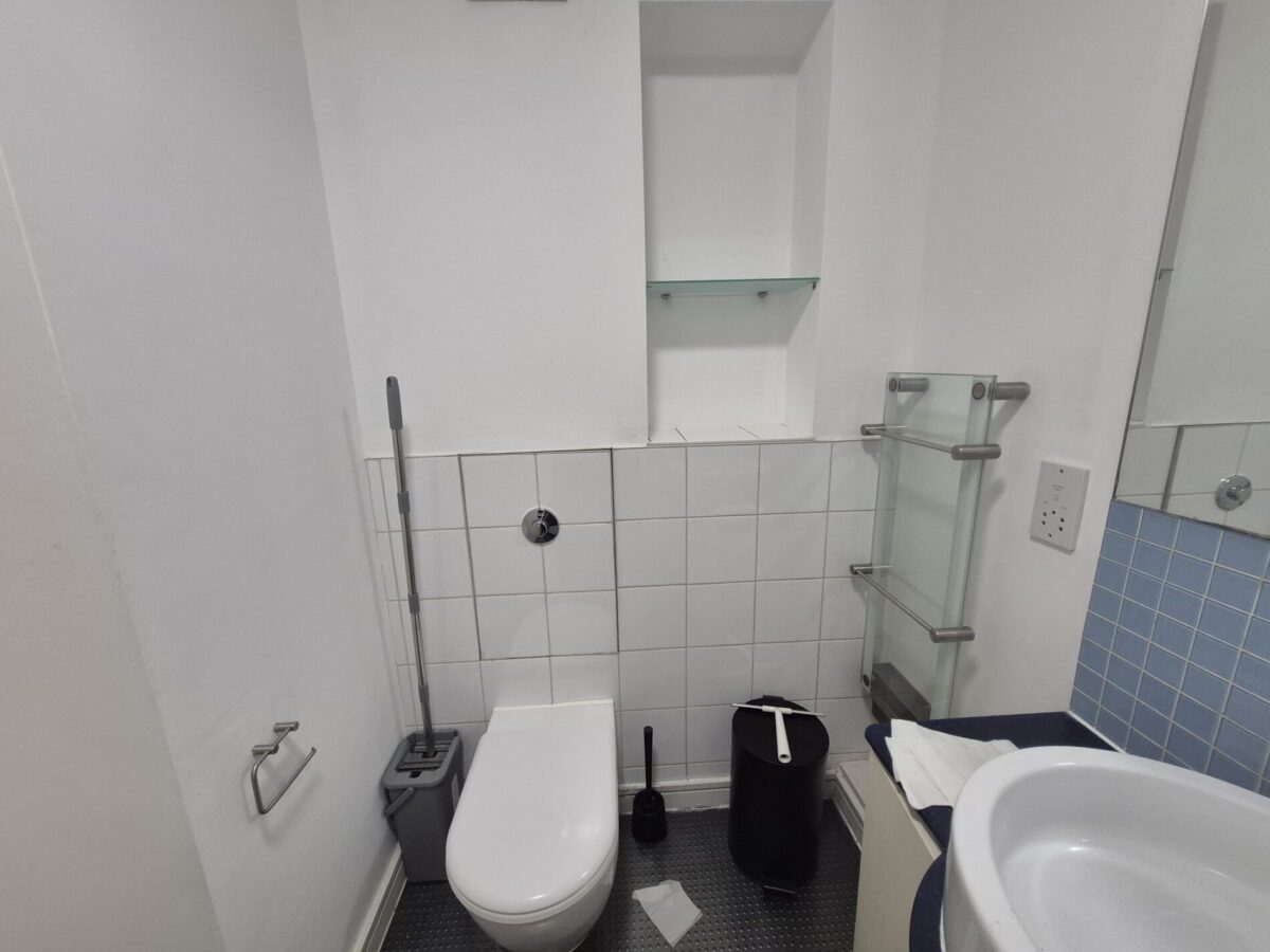 8a York Way, LONDON, N1