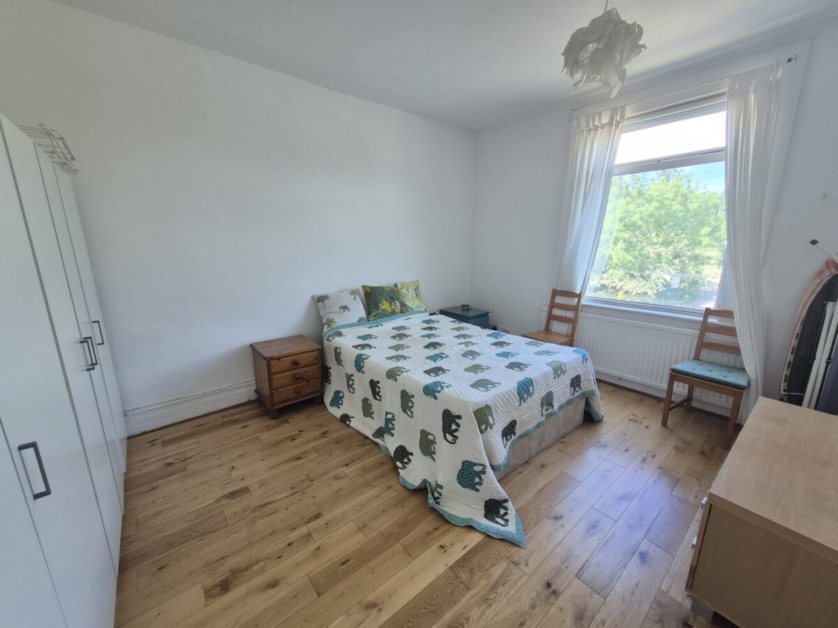Park Road, LONDON, N11