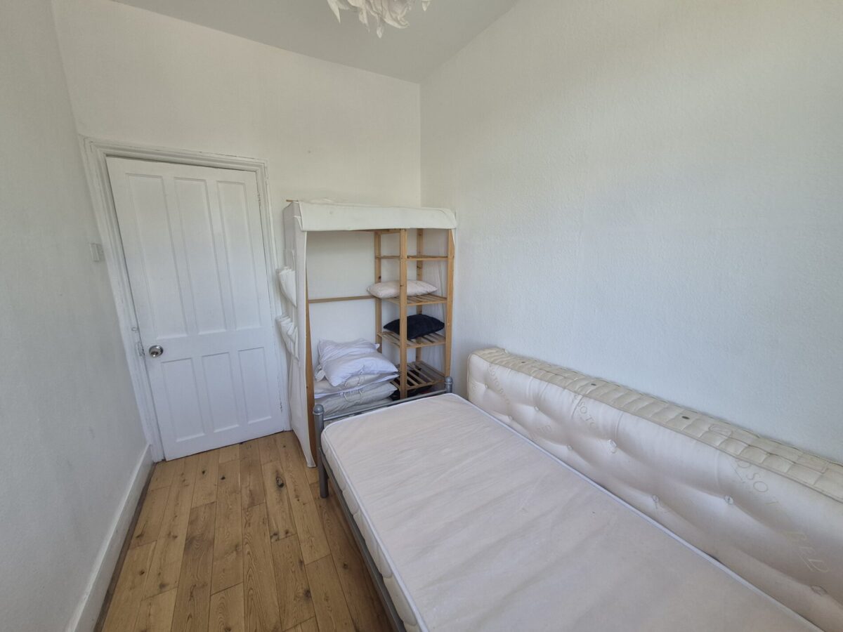Park Road, LONDON, N11