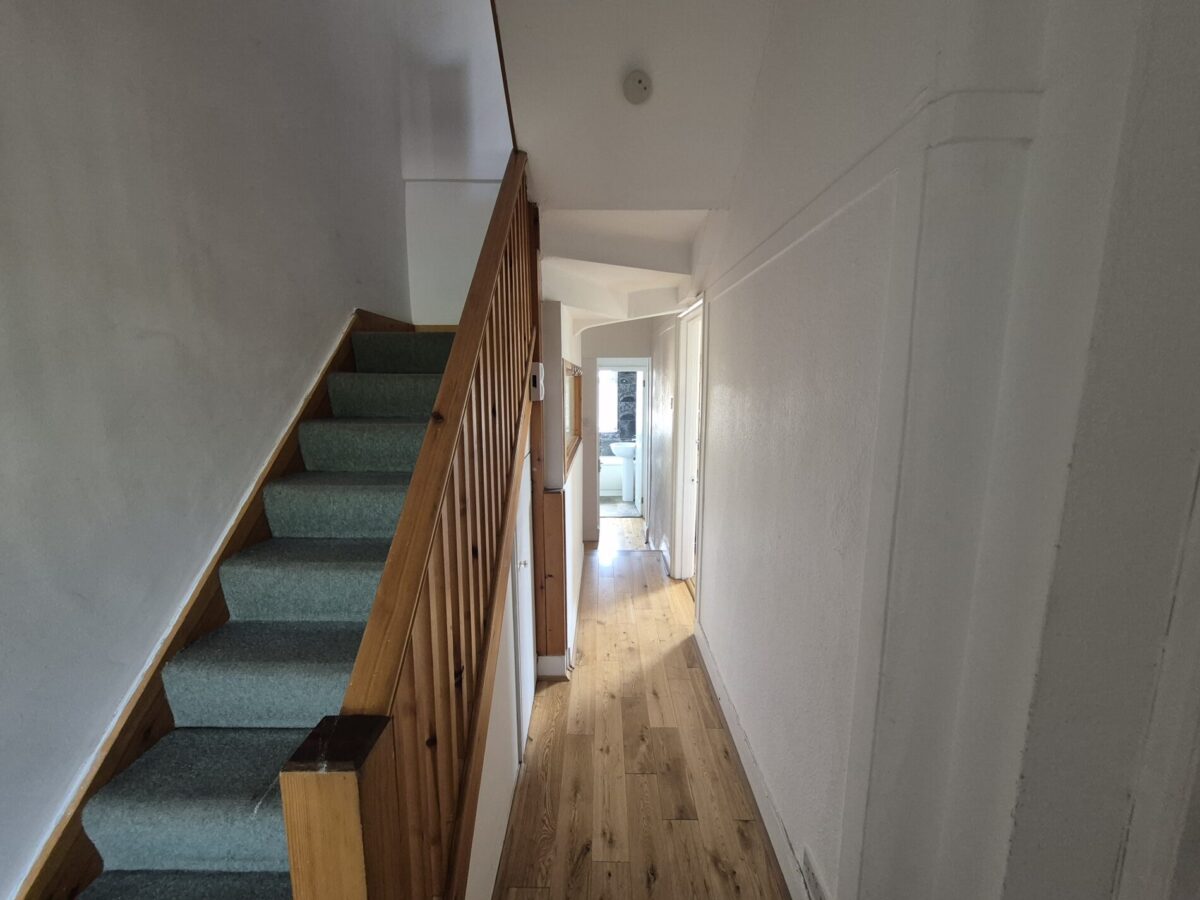 Park Road, LONDON, N11