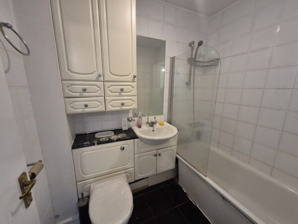 Hamilton Road, LONDON, W5