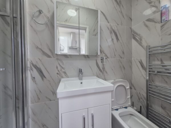 Gainsborough Gardens, Edgware, HA8