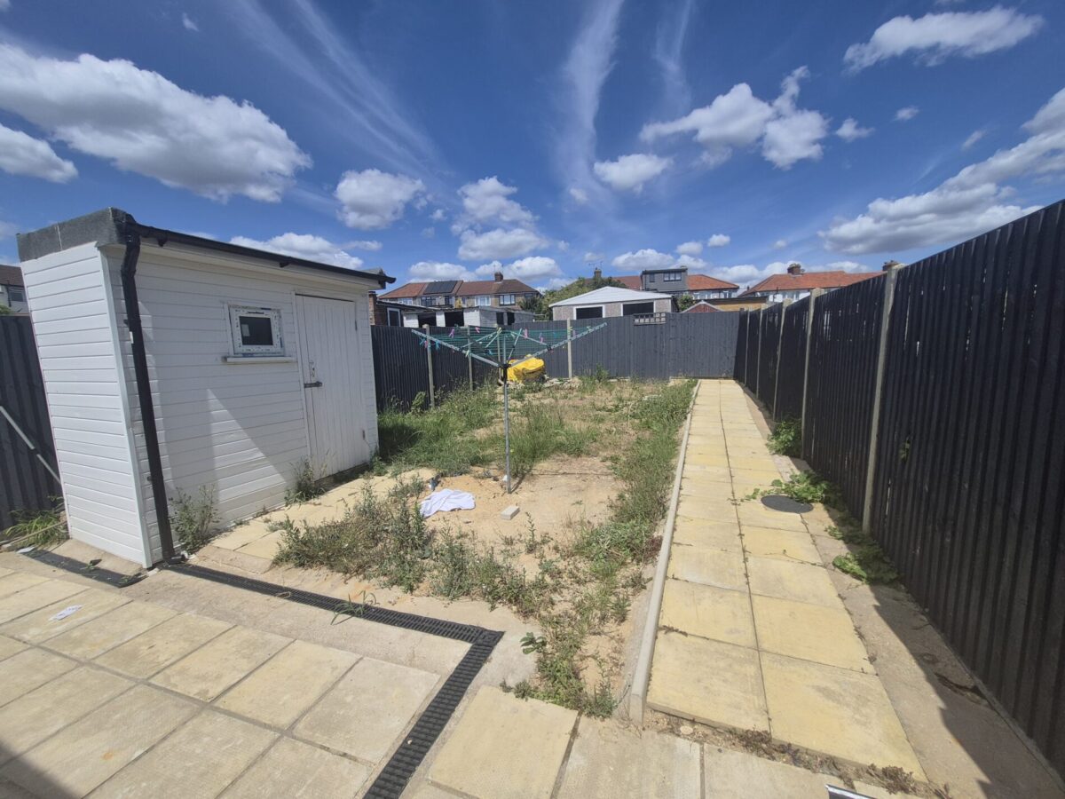 Gainsborough Gardens, Edgware, HA8