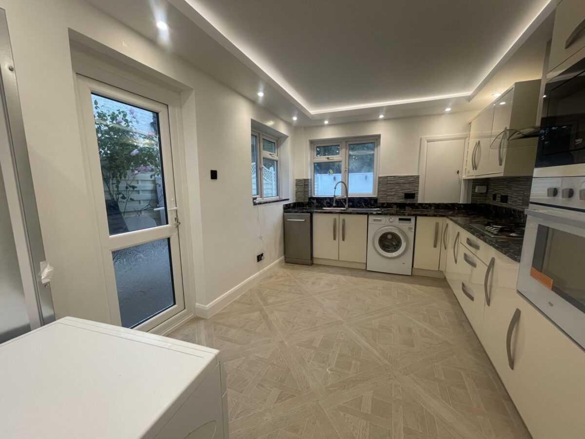 Manor Road, London, SE25