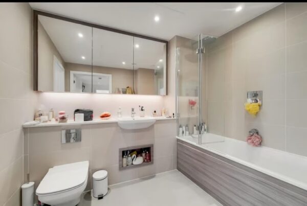 12, Lombard Road LONDON SW11