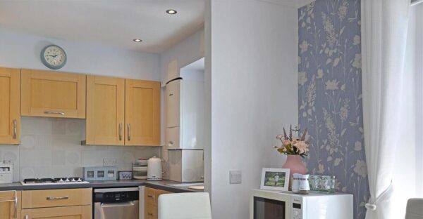 Village way, Ilford, IG6 1RA