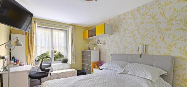 Village way, Ilford, IG6 1RA