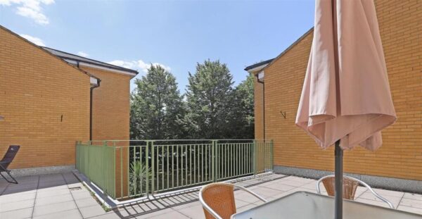Village way, Ilford, IG6 1RA
