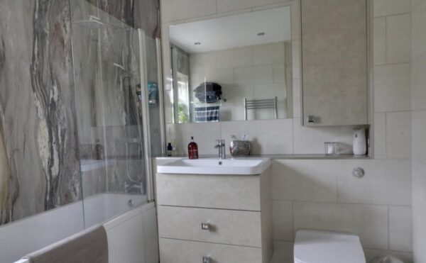 Waterlow Close, Priorslee, TELFORD TF2