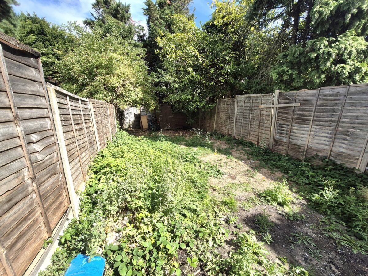 Gunnersbury Avenue W5