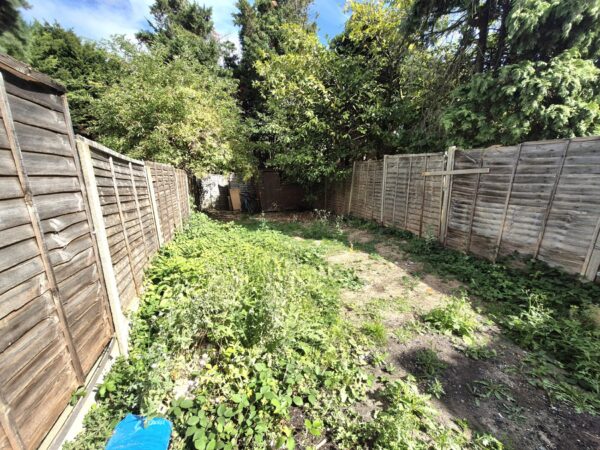 Gunnersbury Avenue W5