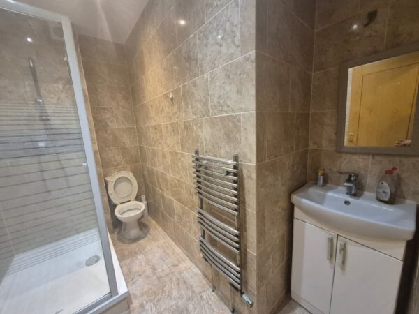 Sutherland Grove SW18 5JL
