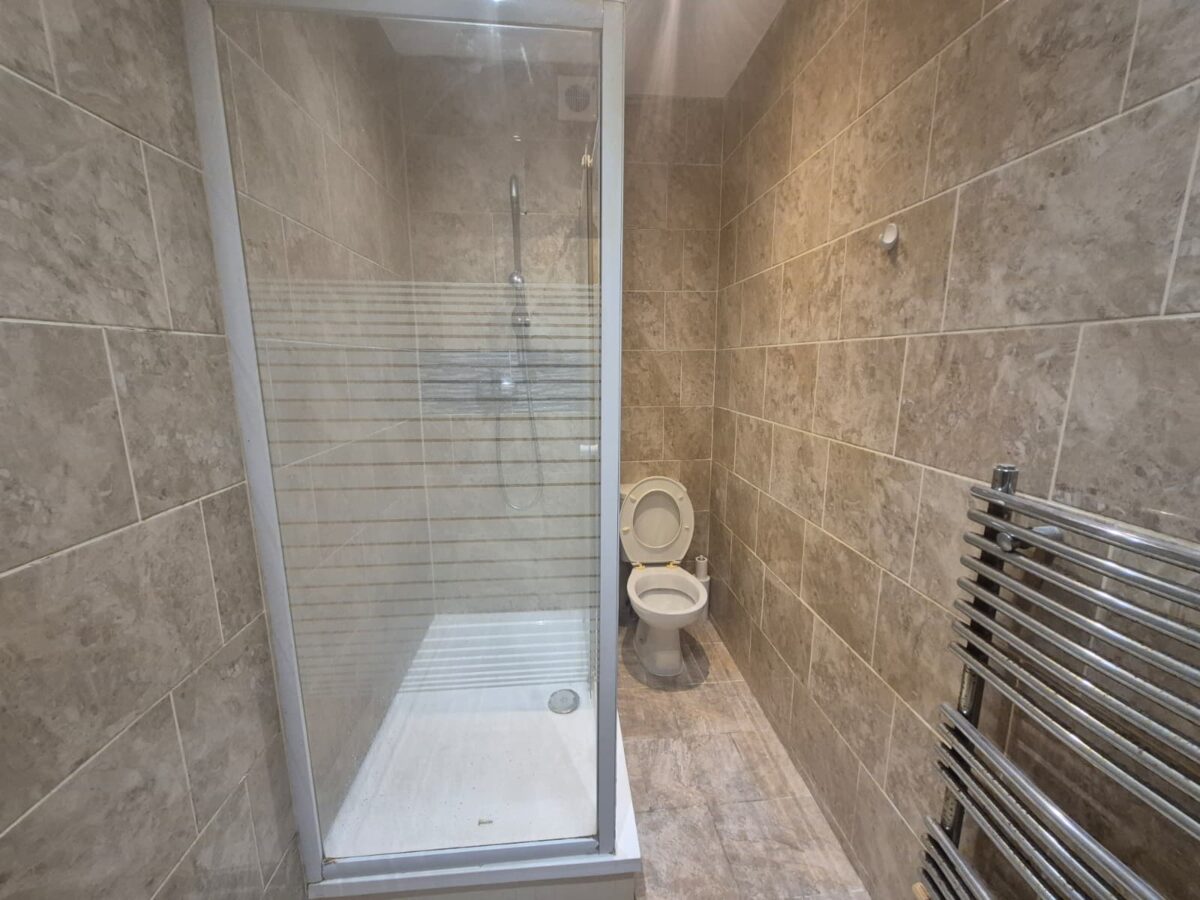 Sutherland Grove SW18 5JL