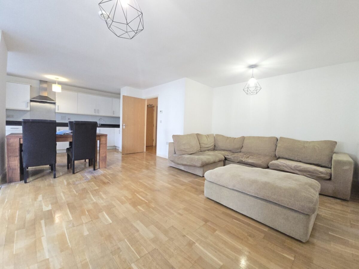 Clayponds Lane Street, TW8