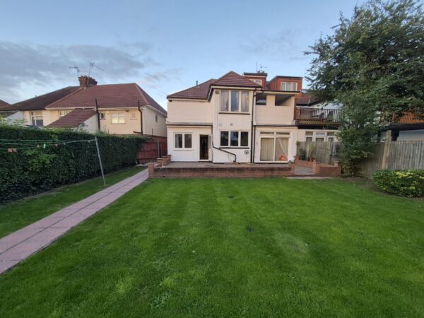 Wembley Hill Road, Wembley